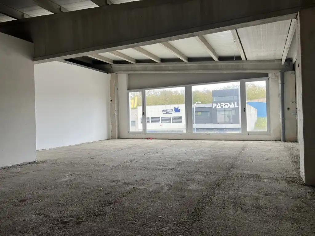 Nave industrial en venta en Santiago de Compostela 