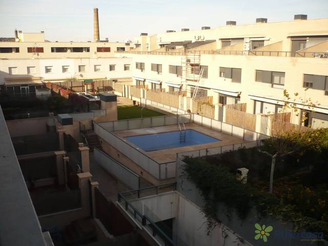 Casa adosada en Venta en DE LOS TILOS en Azucarera