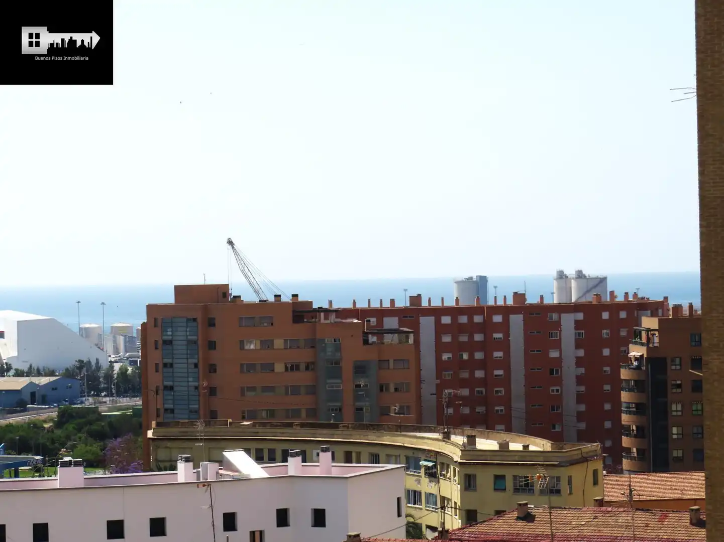 Vista exterior de Piso en venta en Alicante / Alacant con Aire acondicionado, Calefacción y Jardín privado