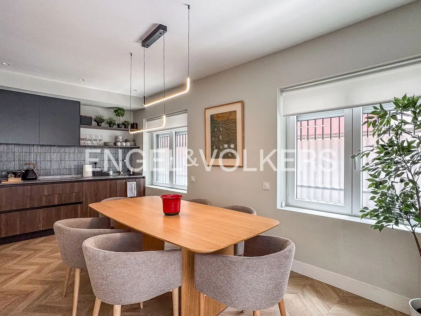 Dining room of Flat for rent in Barcelona  with Air Conditioner, Heating and Parquet flooring
