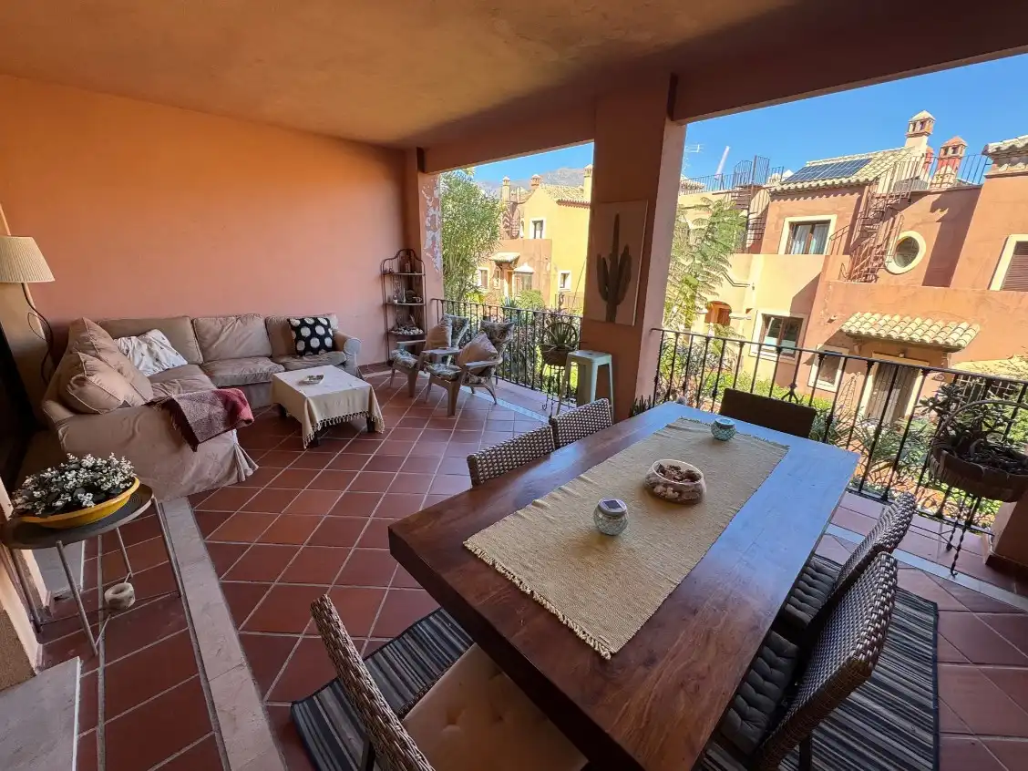 Terrassa de Casa adosada en venda en Estepona amb Aire condicionat, Calefacció i Jardí privat