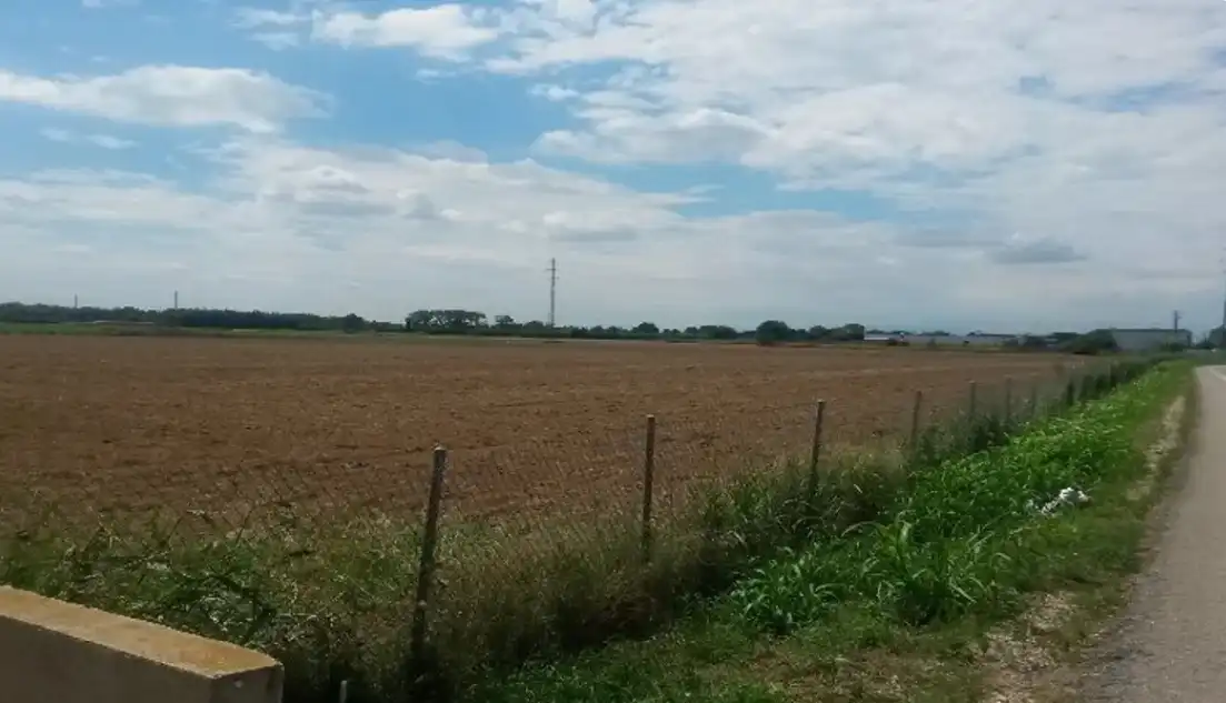 Terreno residencial en venta en Carrer Puigmal, imagen 3