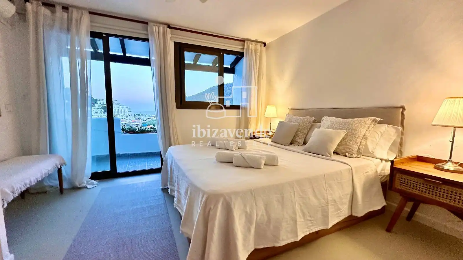 Bedroom of Duplexes for rent in Santa Eulària des Riu  with Air Conditioner, Terrace and Swimming Pool