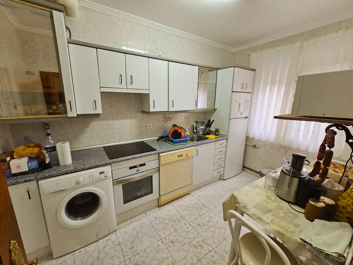 Cocina de Casa o chalet en venta en Palencia con Calefacción, Jardín privado y Terraza