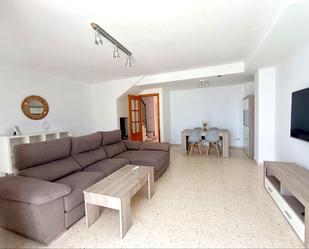 Sala d'estar de Dúplex en venda en Cártama amb Calefacció i Terrassa
