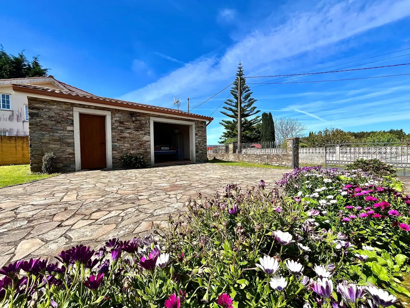 Außenansicht von Haus oder Chalet zum Verkauf in Valdoviño mit Heizung, Privatgarten und Abstellraum