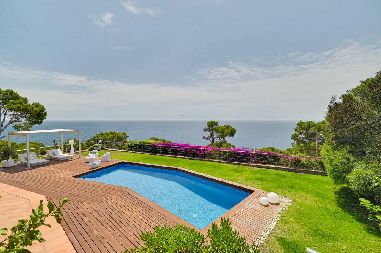 Piscina de Casa o chalet en venta en Palafrugell con Aire acondicionado, Calefacción y Jardín privado