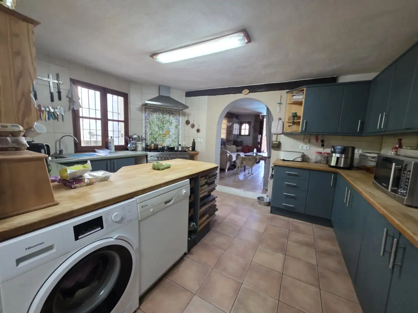 Cocina de Finca rústica en venta en Guaro con Aire acondicionado, Jardín privado y Terraza