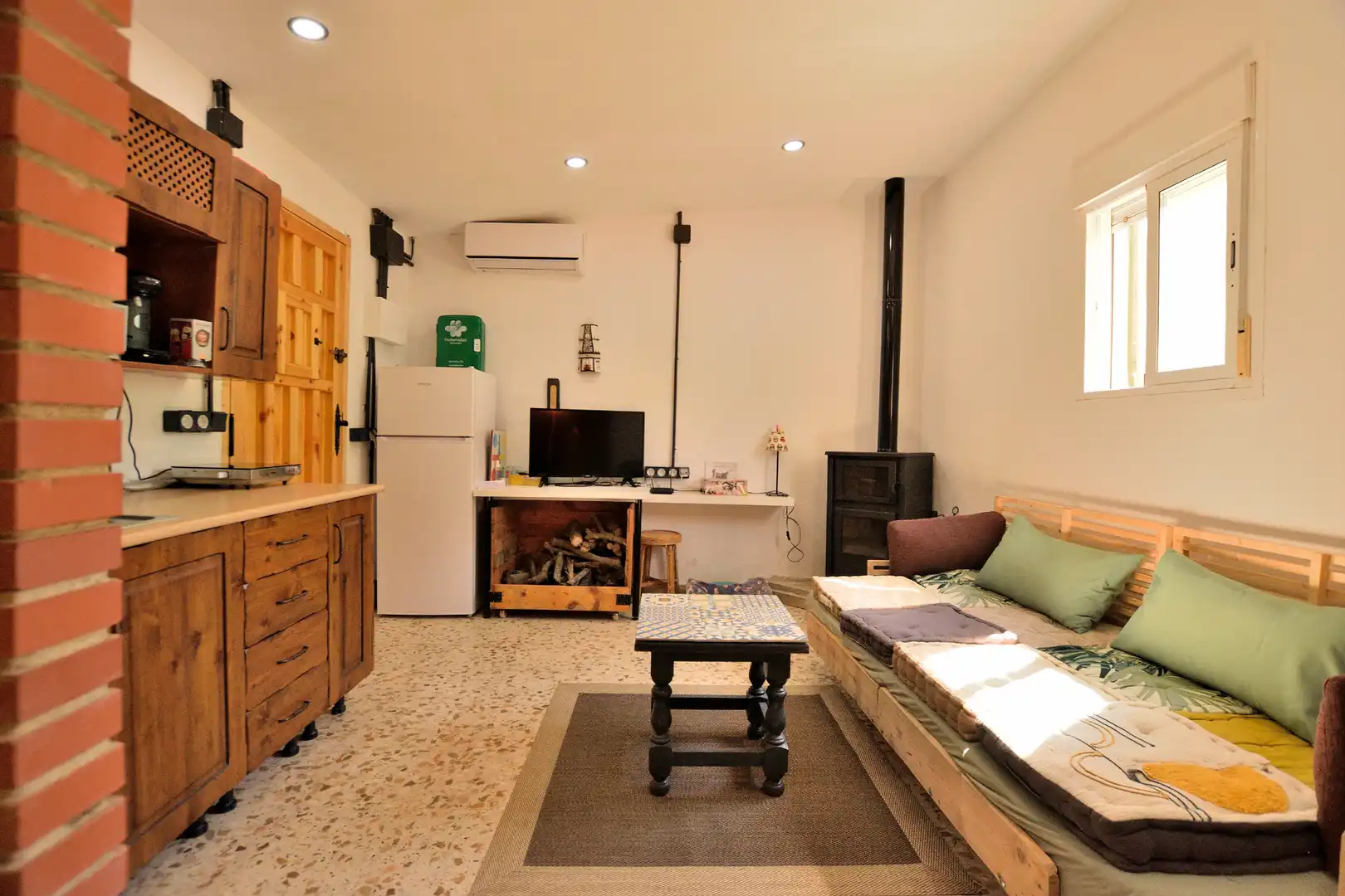Wohnzimmer von Country house zum Verkauf in Ronda mit Klimaanlage und Terrasse