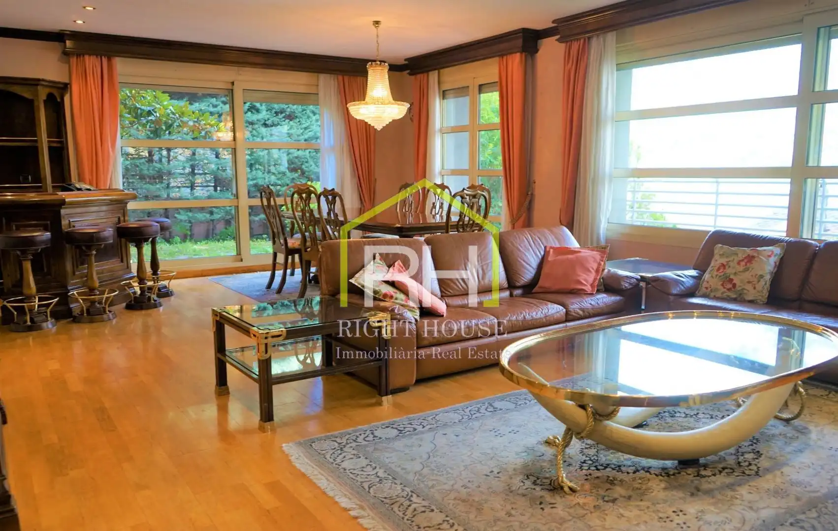 Living room of Houses for sale in Escaldes – Engordany  with Heating, Private garden and Parquet flooring
