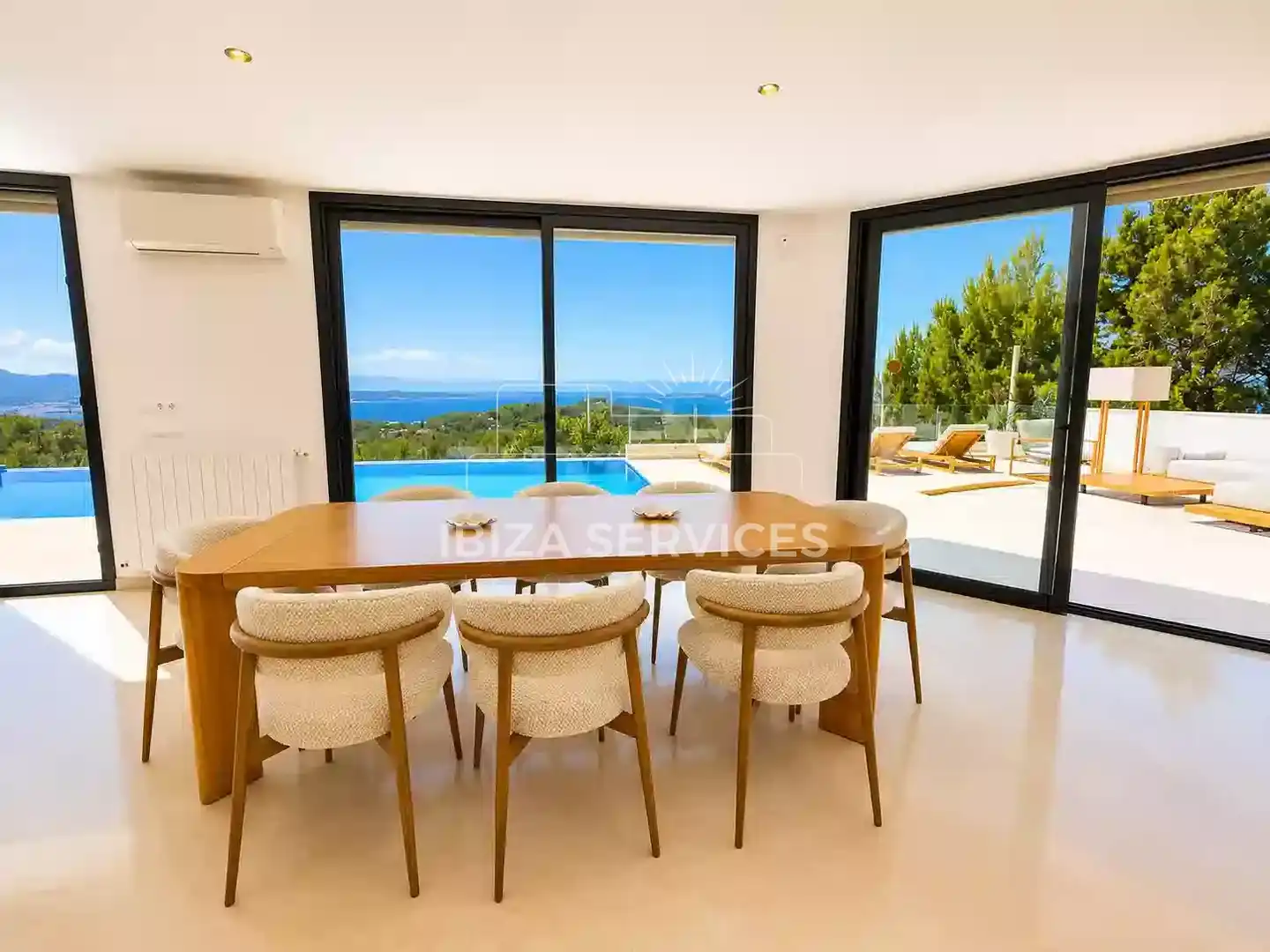 Comedor de Casa o chalet de alquiler en Sant Antoni de Portmany con Aire acondicionado, Jardín privado y Piscina
