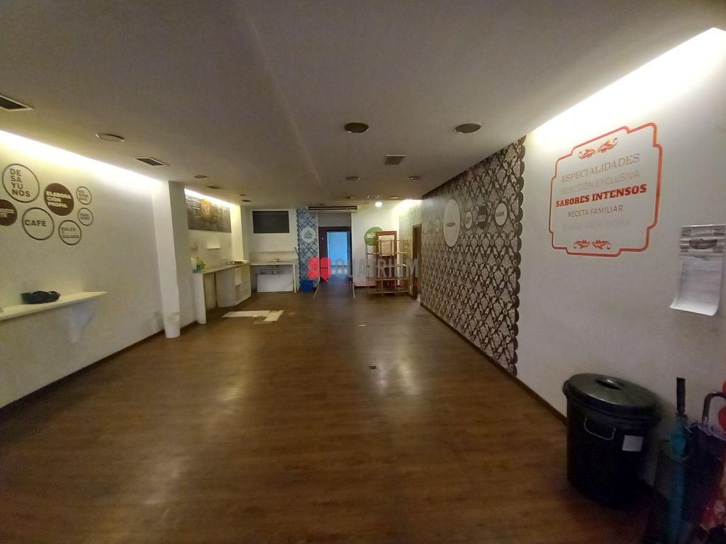 Premises for sale in Santiago de Compostela 