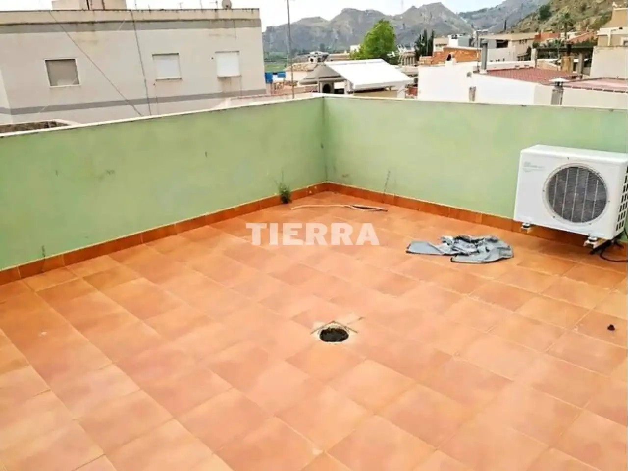 Terrasse von Einfamilien-Reihenhaus zum Verkauf in Ulea