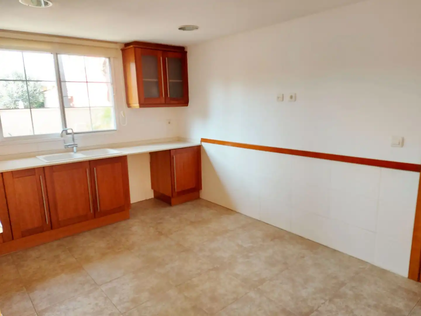 Kitchen of Houses for sale in La Pobla de Vallbona  with Air Conditioner, Heating and Private garden