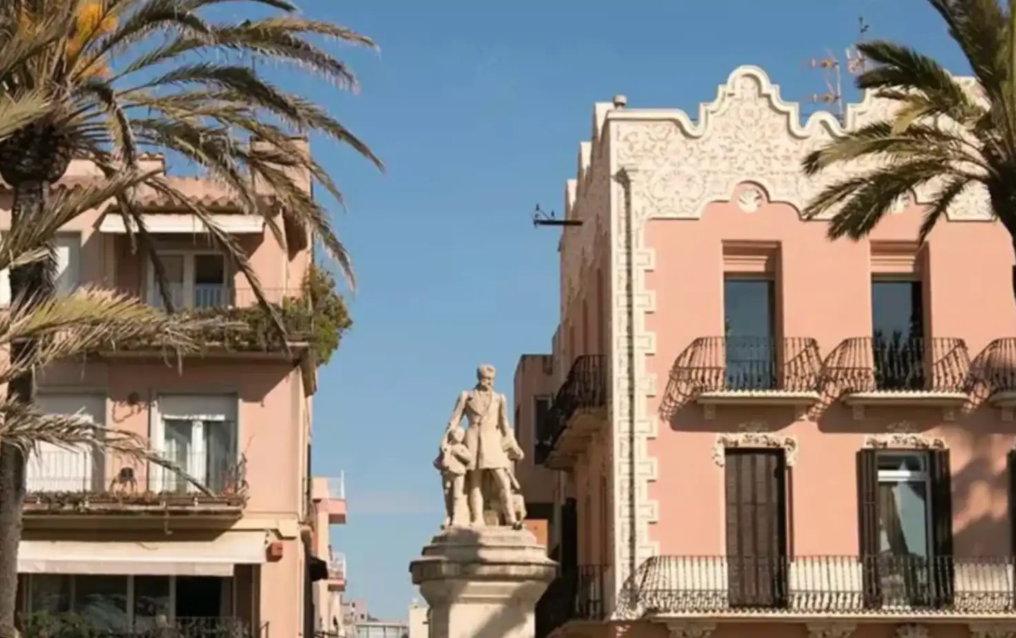 Vista exterior de Residencial en venta en Badalona