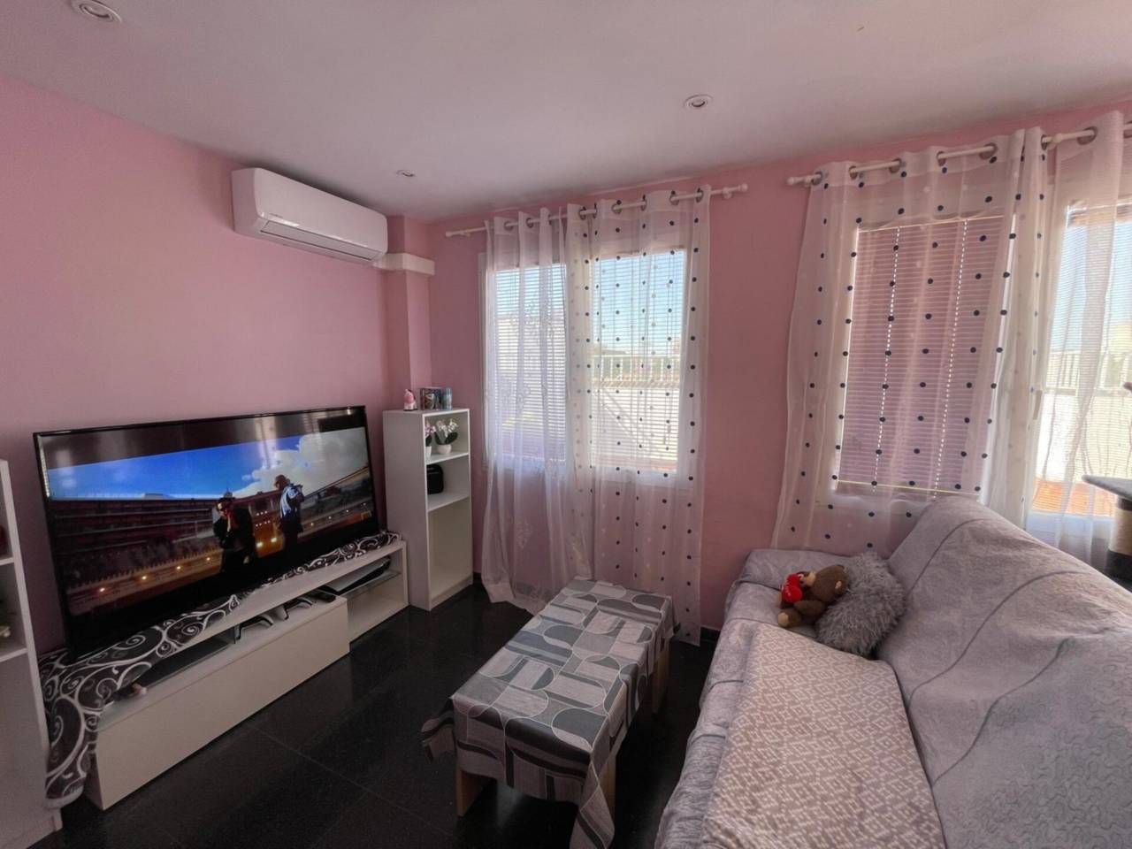 Sala d'estar de Àtic en venda en Almansa amb Aire condicionat