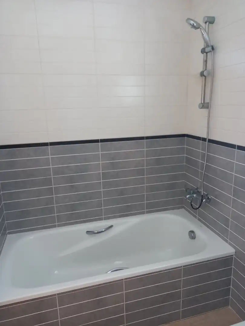 Villa avec piscine à vendre à Pontons, imagen 7