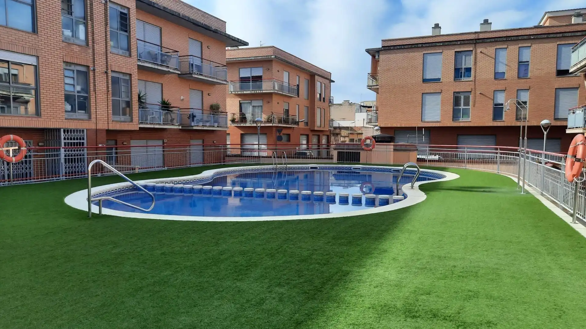 Piscina de Piso en venta en Santa Bàrbara con Aire acondicionado, Calefacción y Terraza