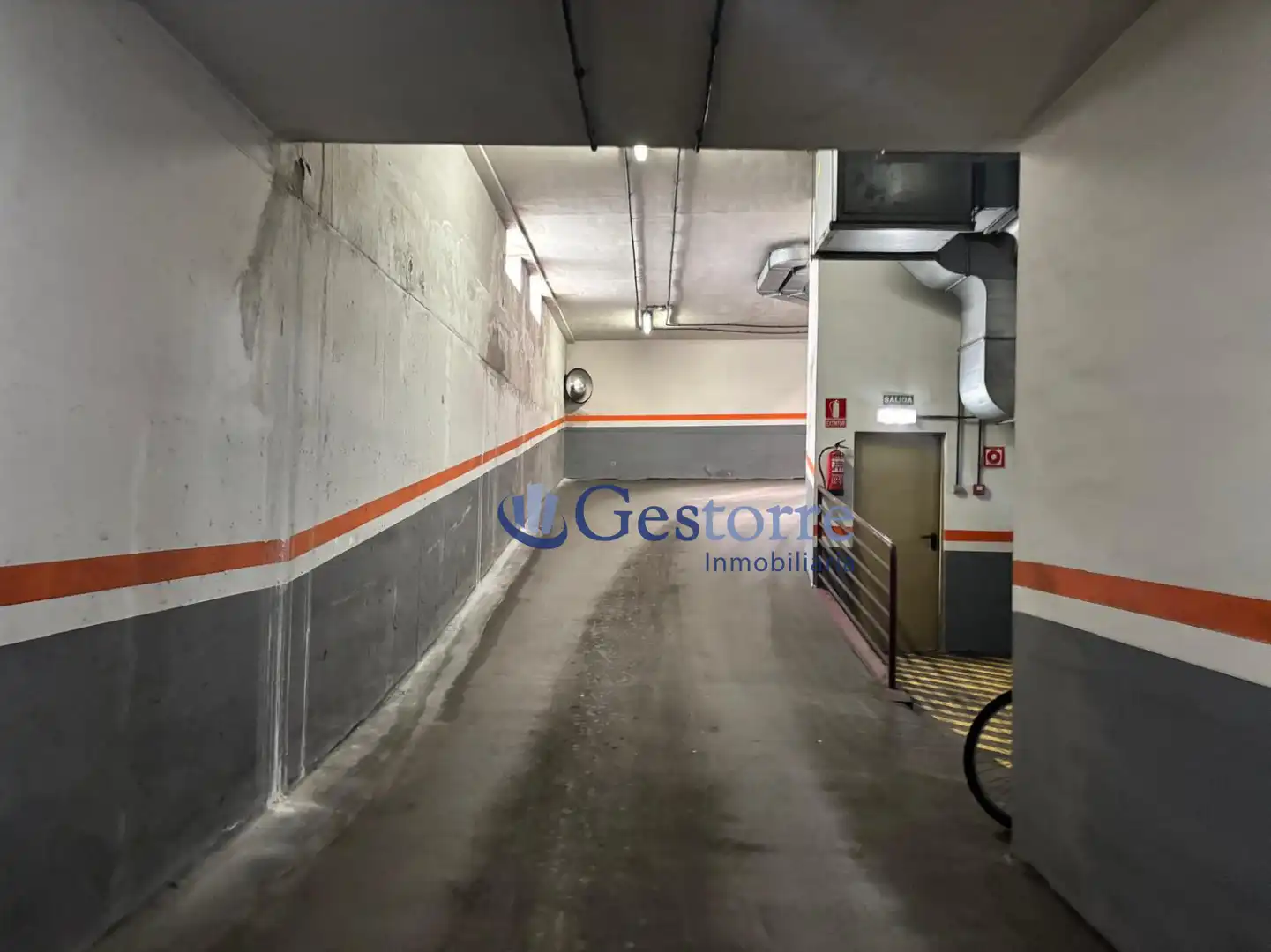 Aparcament de Garatge en venda en Oviedo 