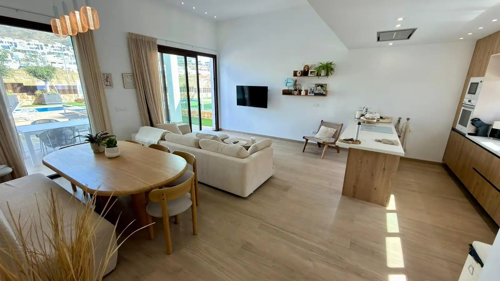Chalet con piscina en venta en Calle EQUADOR, imagen 5