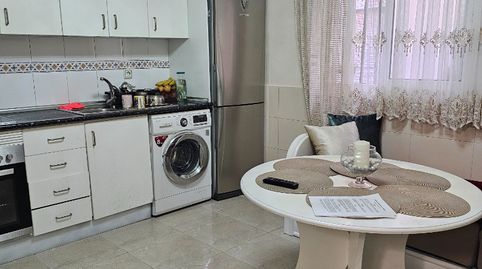 Foto 4 von Erdgeschoss zum Verkauf in Carrer D'amadeo Vives, 23, Lloreda, Badalona