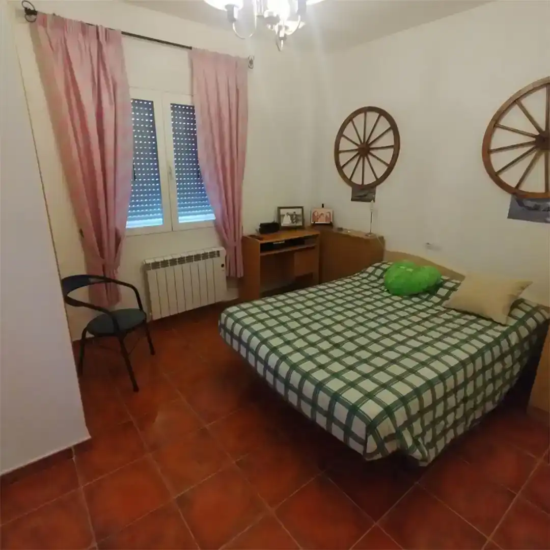 Dormitori de Casa o xalet en venda en Bogarra amb Jardí privat, Traster i Moblat