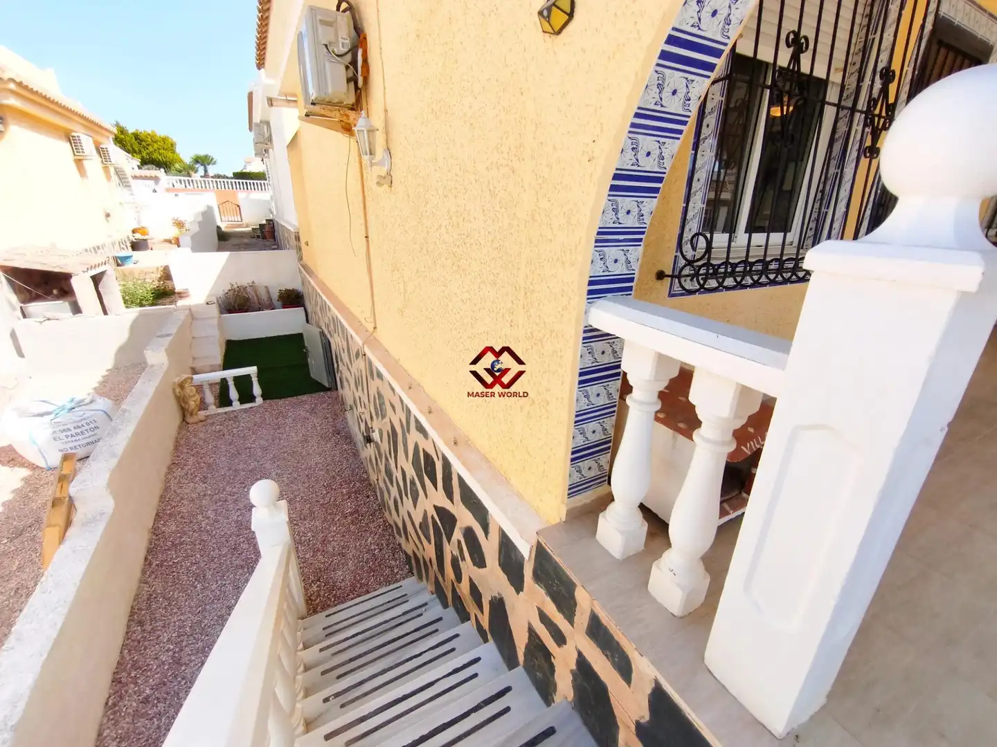 Vista exterior de Casa adosada en venda en Mazarrón amb Aire condicionat, Calefacció i Jardí privat