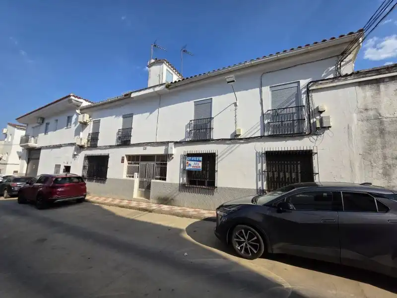 Chalet en venta en Serradilla, imagen 2