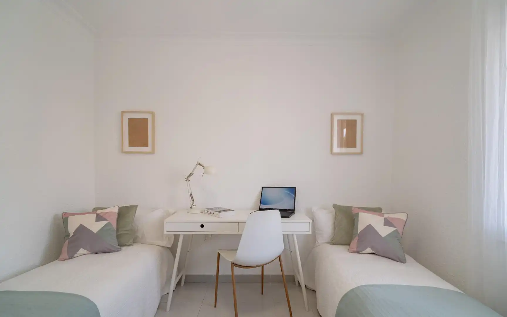 Piso en venta en ARCE OCHOTORENA, Llevant