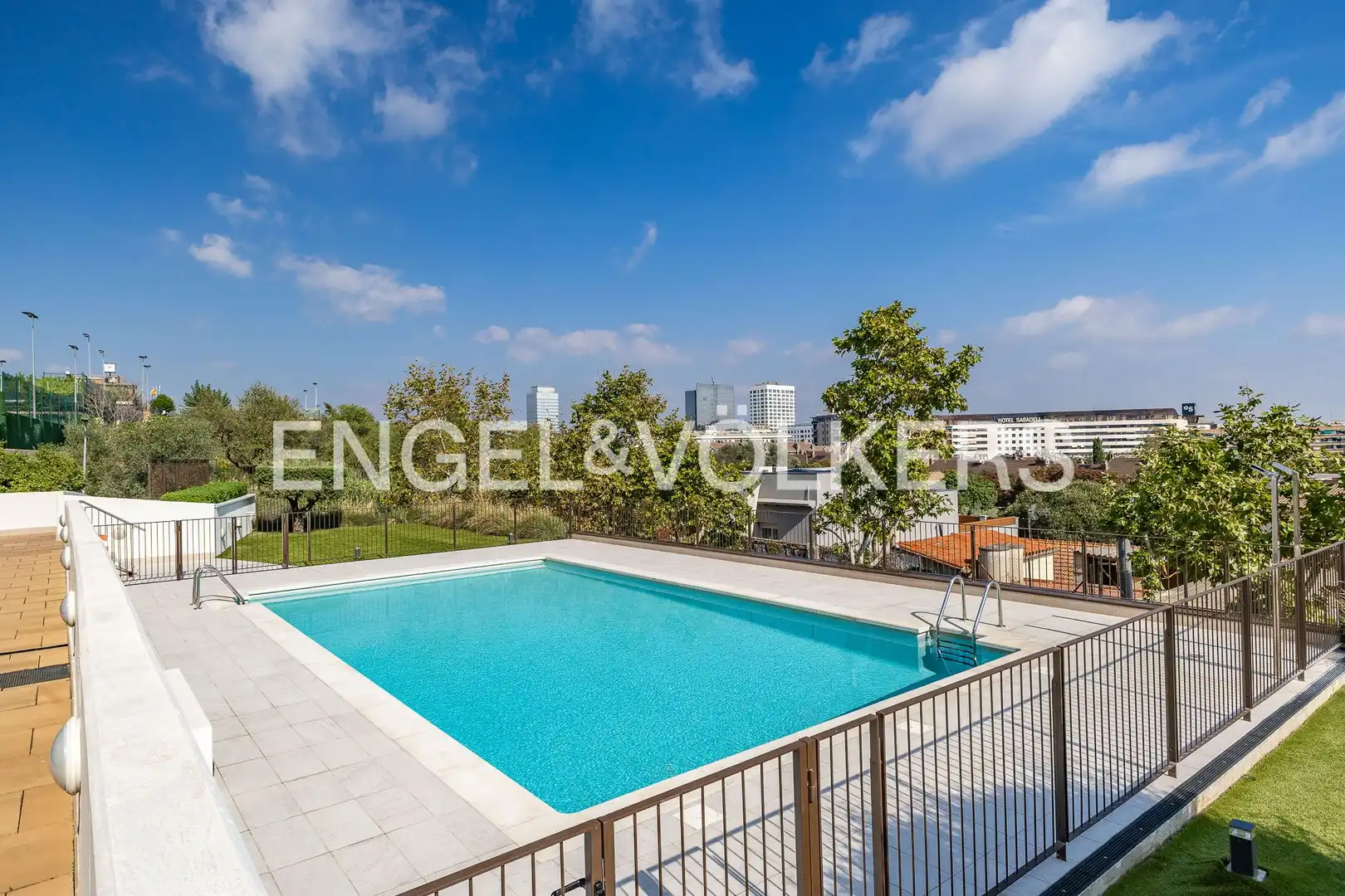 Piscina de Piso en venta en Can Feu - Gràcia