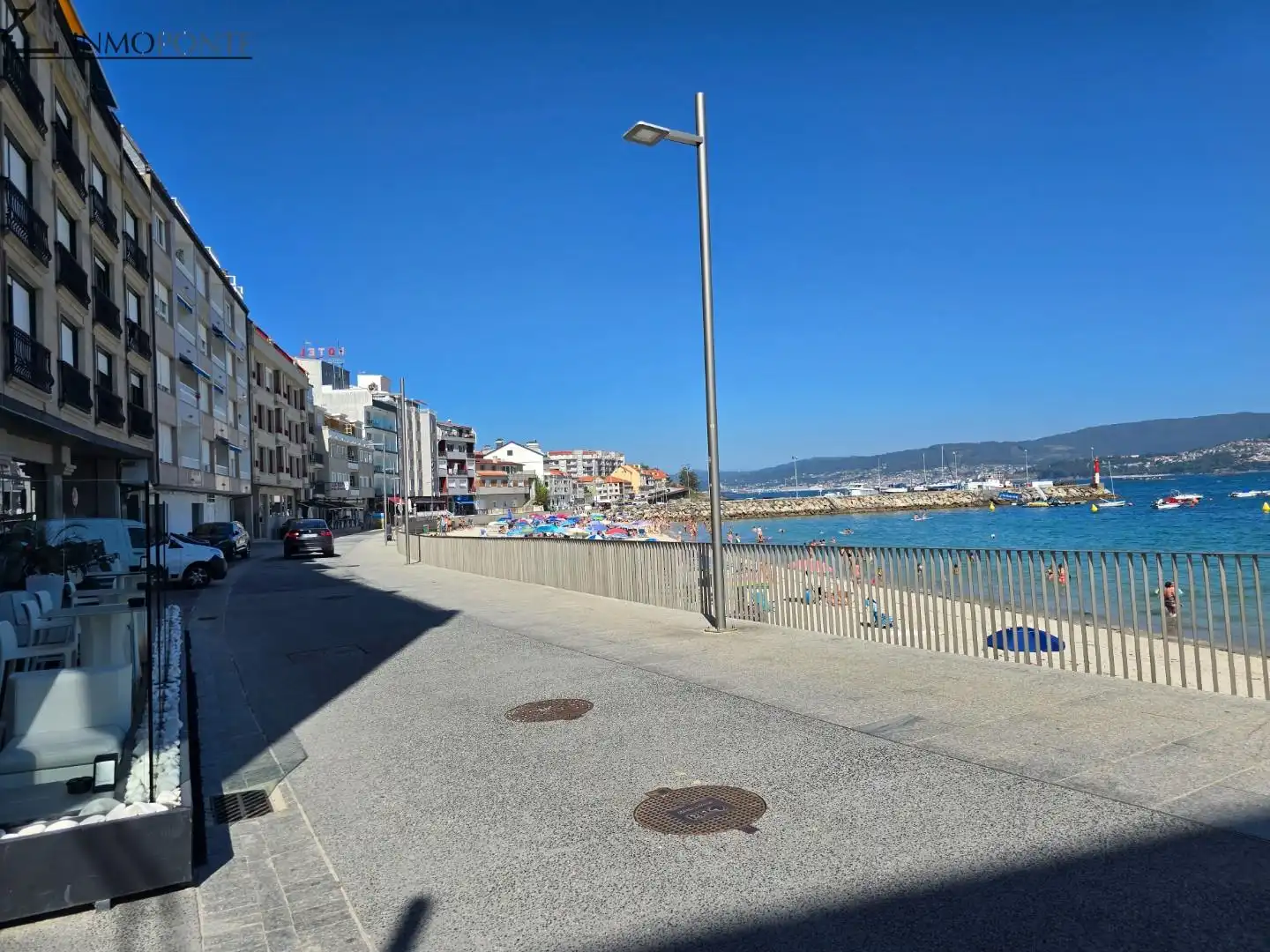 Vista exterior de Casa o xalet en venda en Poio amb Jardí privat
