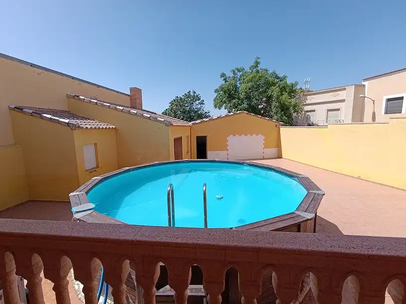 Xalet amb piscina en venda a Tobarra