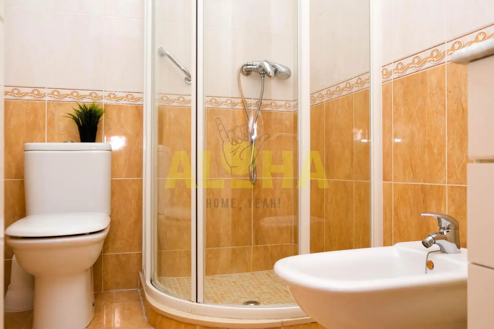 Bany de Apartament de lloguer en Valencia amb Aire condicionat, Calefacció i Terrassa