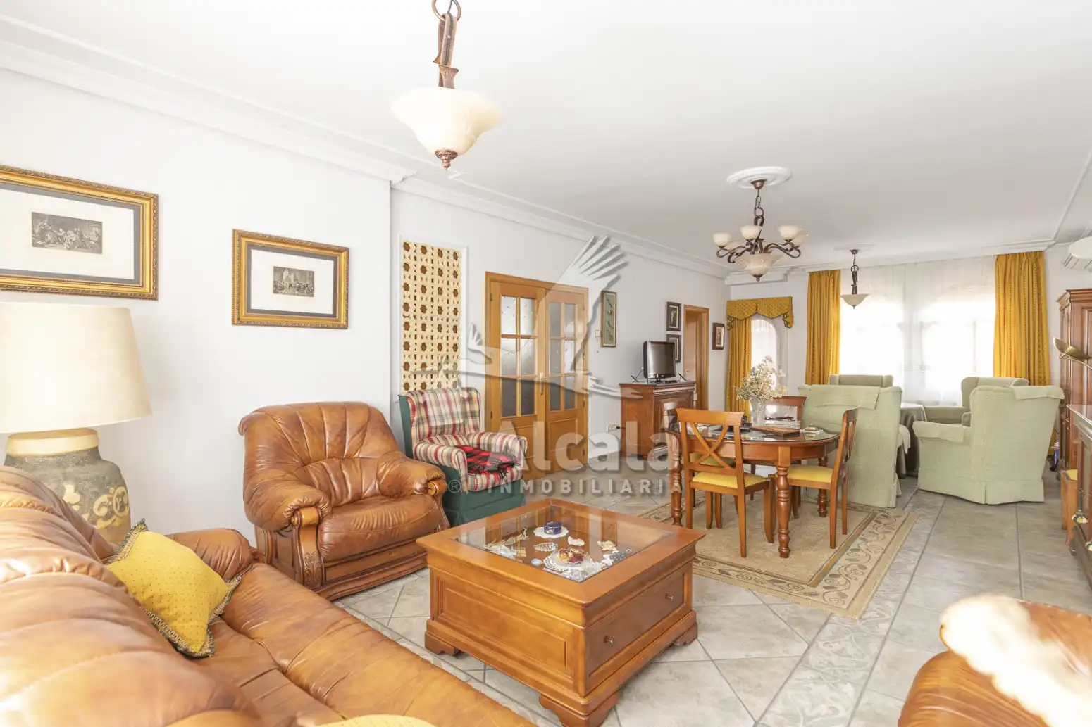 Sala de estar de Casa adosada en venta en Torrijos con Aire acondicionado, Calefacción y Terraza