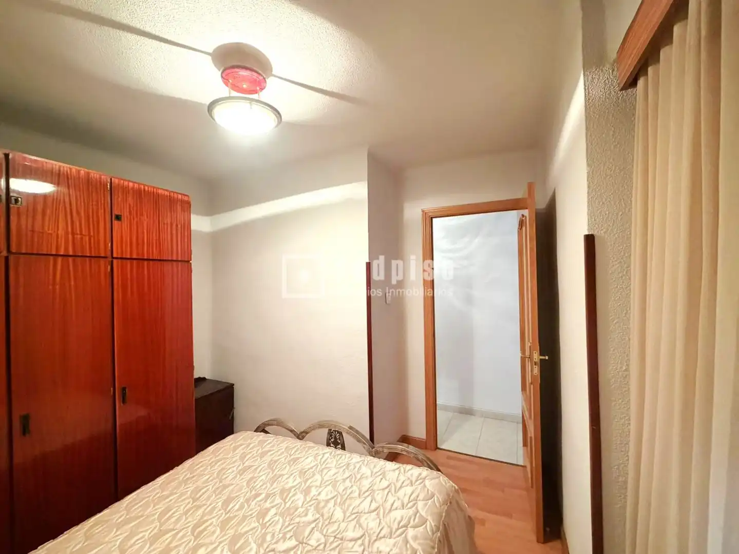 Bedroom of Flat for sale in Madrid  with Air Conditioner, Heating and Private garden