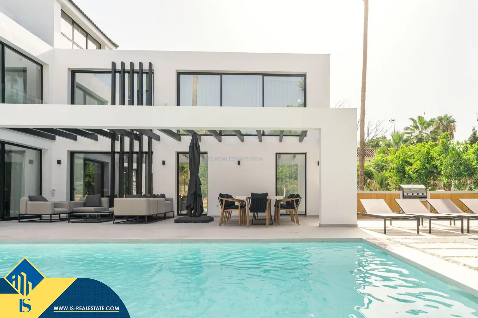 Chalet con piscina en venta en Nueva Andalucía, imagen 4