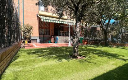 Jardí de Casa adosada en venda en Pinto amb Aire condicionat i Terrassa