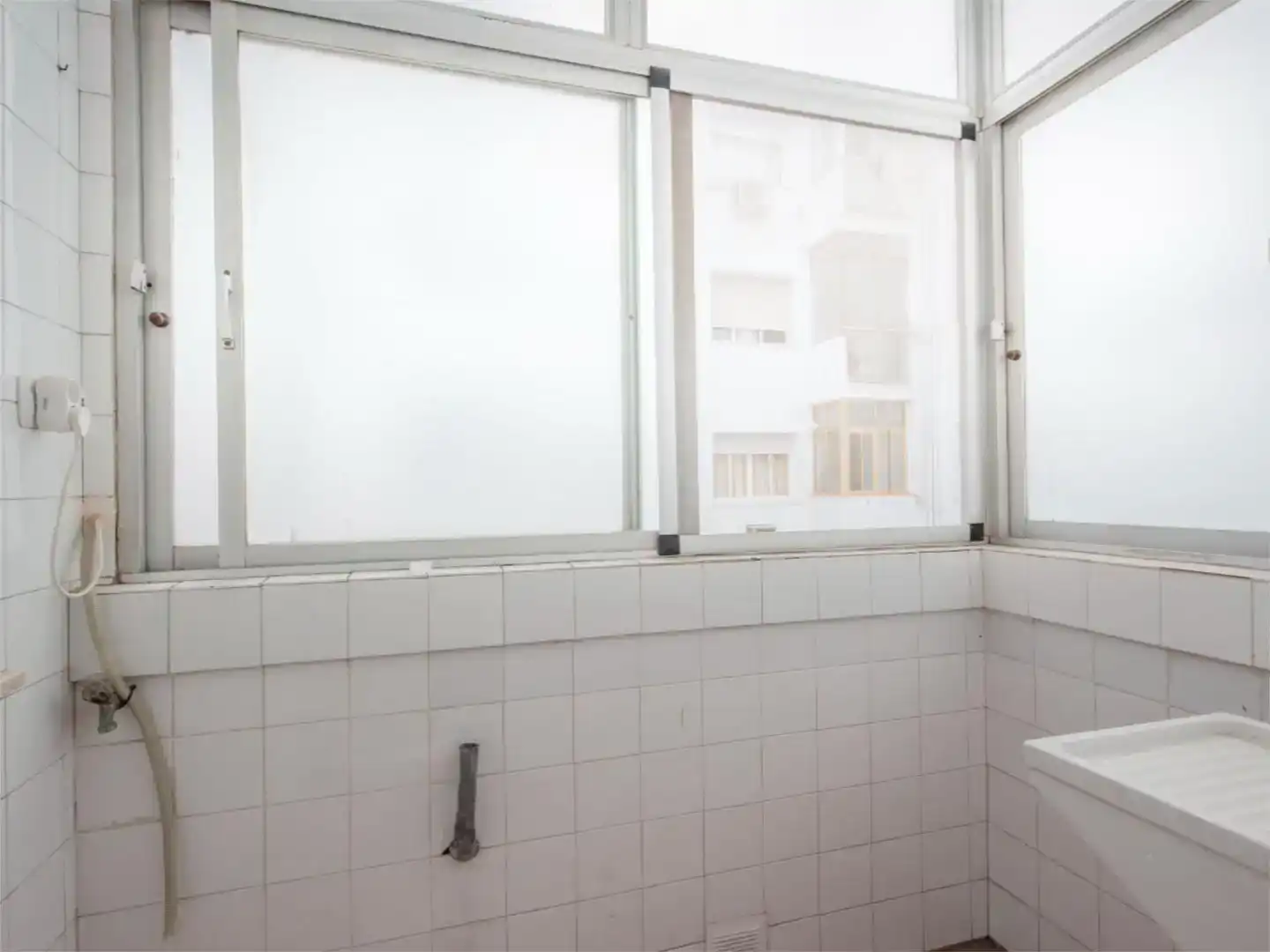Bany de Pis en venda en Sevilla amb Aire condicionat i Balcó