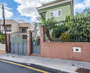 Vista exterior de Casa o xalet en venda en  Santa Cruz de Tenerife Capital amb Aire condicionat, Jardí privat i Terrassa