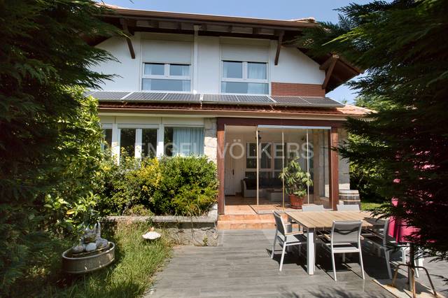Casa-chalet en Venta en Belatza Kalea en Santa María de Getxo