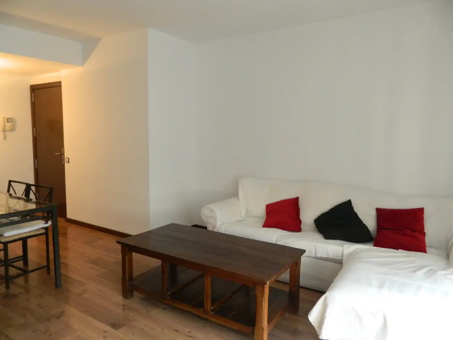 Apartament amb terrassa de lloguer a Plaça del Doctor Robert 1, imagen 4