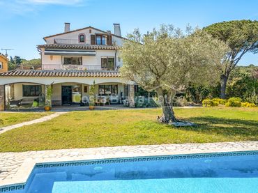 Maison avec piscine à vendre à Carrer de les Illes Medes