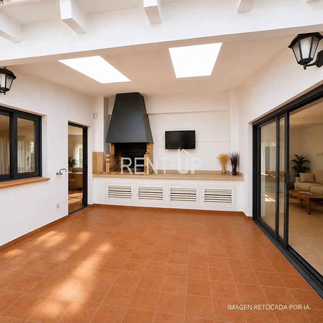 Casa adosada en venta en Novelé  / Novetlè con Aire acondicionado, Terraza y Trastero