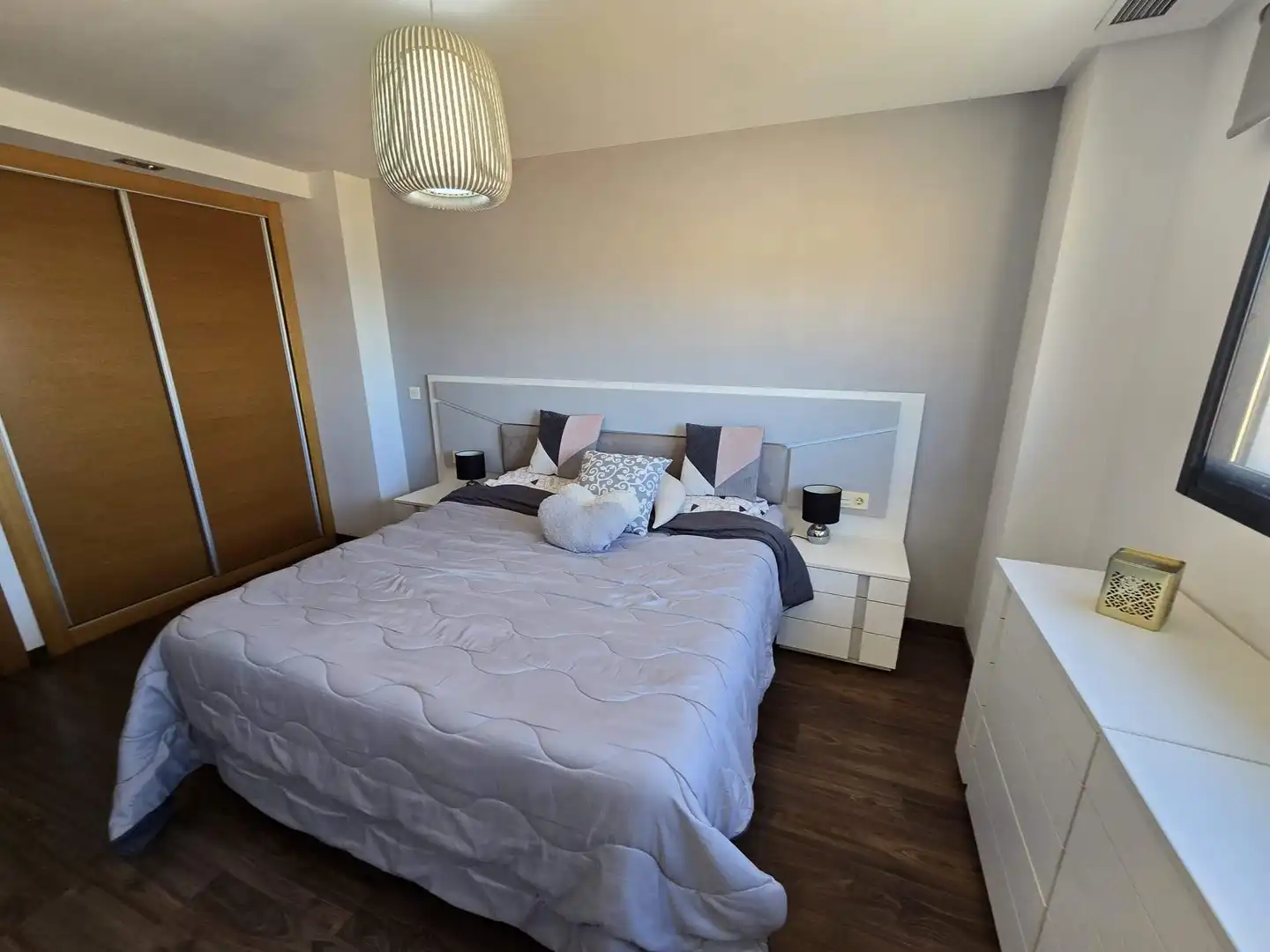 Habitación de Piso en venta en Crevillent con Aire acondicionado, Parquet y Terraza