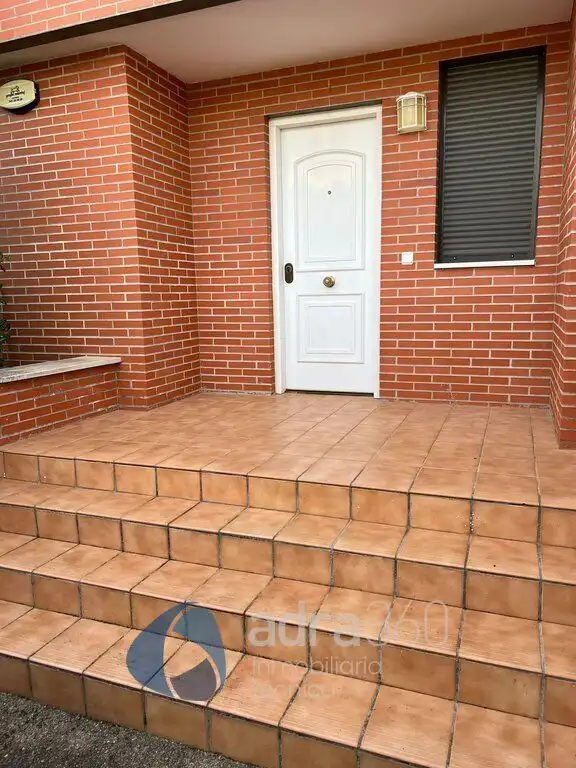 Vista exterior de Casa o xalet en venda en Cirueña amb Calefacció, Jardí privat i Terrassa