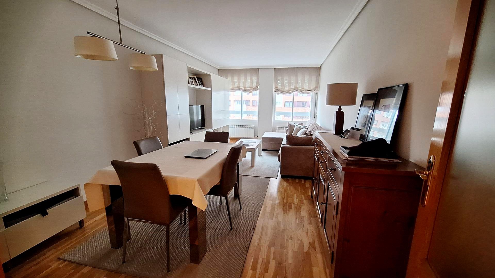 Wohnzimmer von Wohnung zur Miete in Burgos Capital mit Heizung, Terrasse und Möbliert