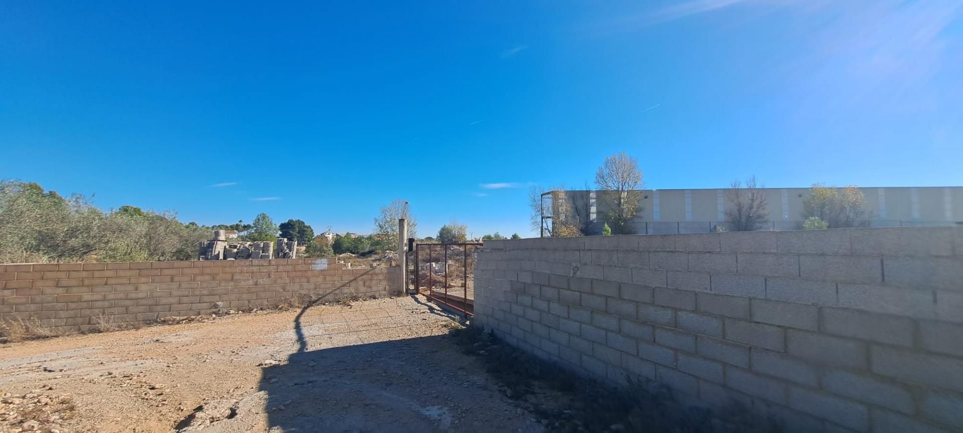 Nau industrial en venda en Alborache