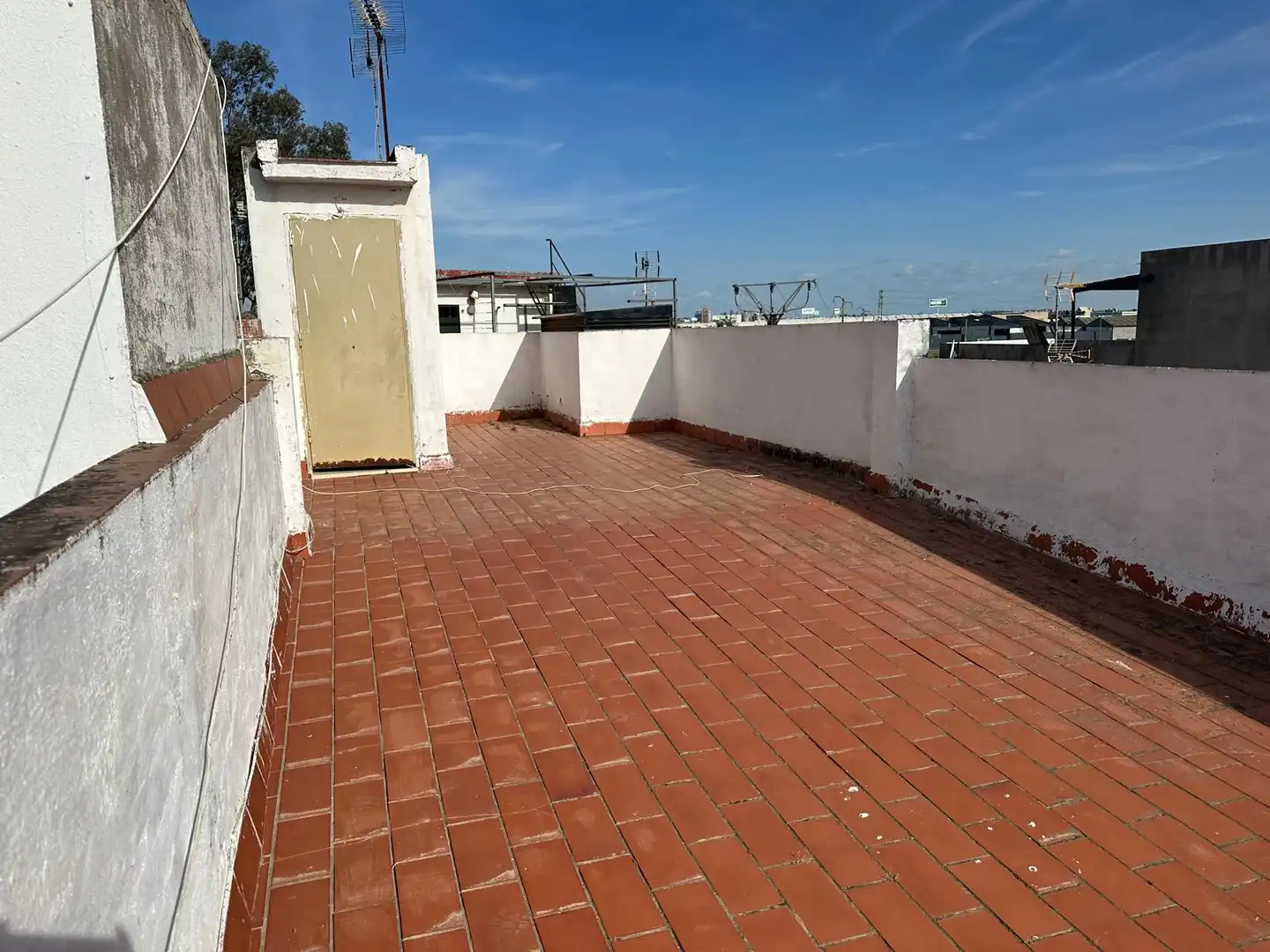 Terrace of Houses for sale in Sevilla  with Air Conditioner