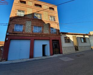 Exterior view of Building for sale in Cella