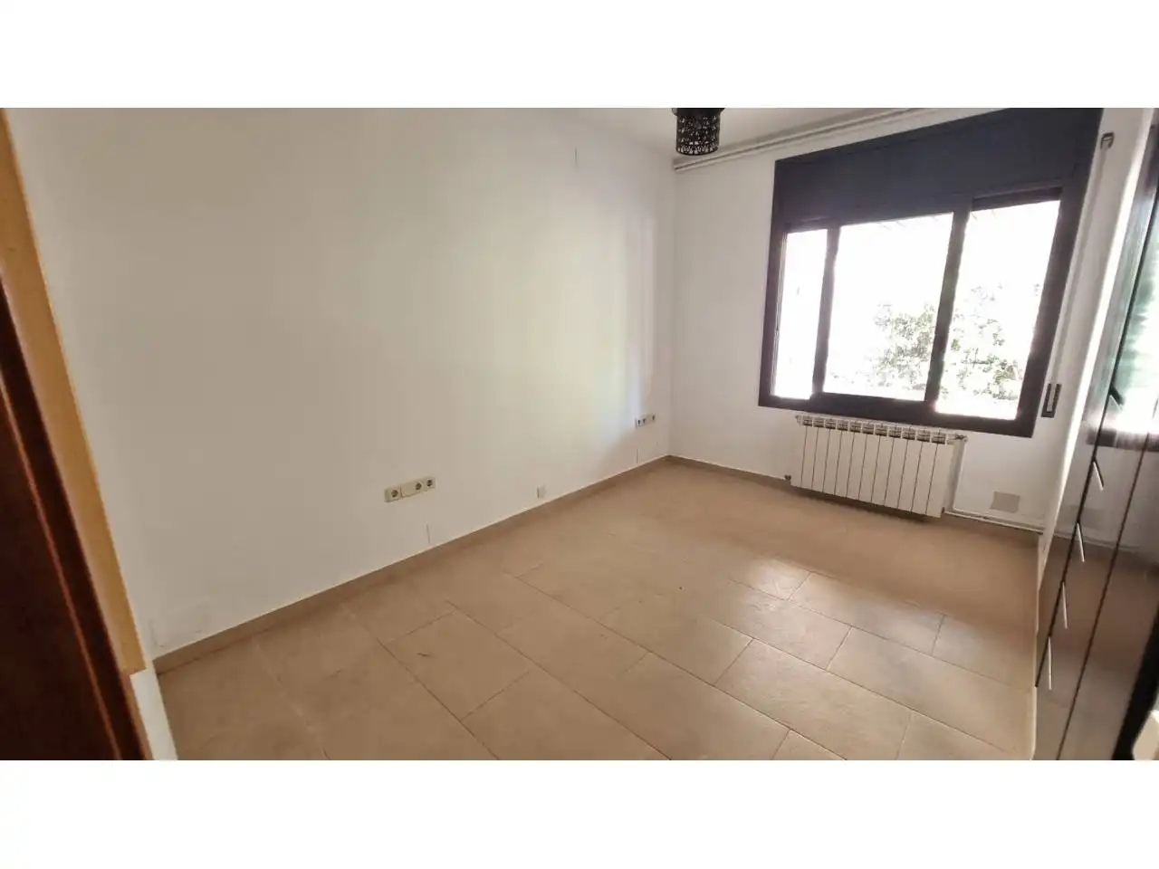Houses for sale in Calle Lleida, Vallromanes